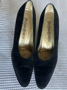 Yves Saint Laurent Black Suede Pointed Toe Pumps